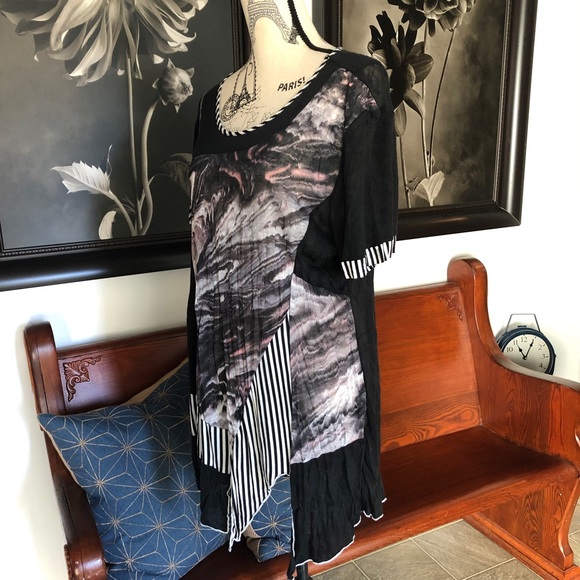 EUC Women’s Edin (Expect the Unexpected) Asymmetrical Blouse - Picture 5 of 6